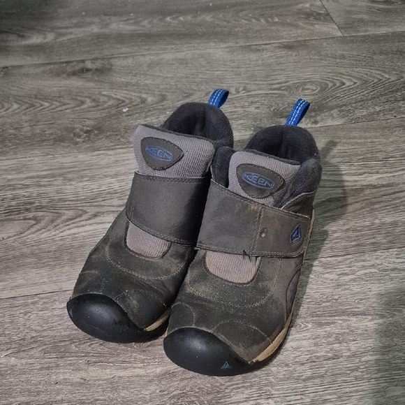 Keen Other - KEEN Kids' Black‎ and Gray Boots